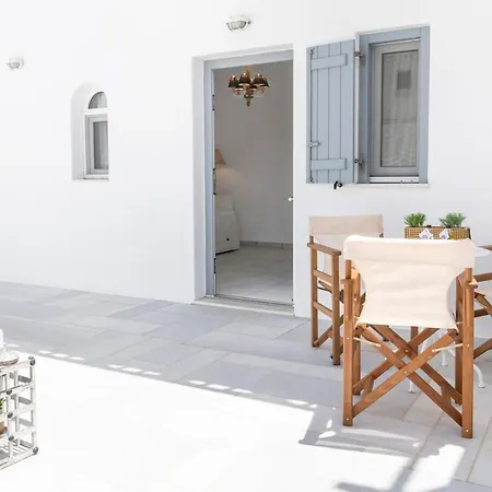 Arsis Houses, Small House Αντίπαρος